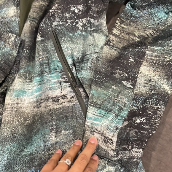 Lulumeon jacket - Picture 3 of 3